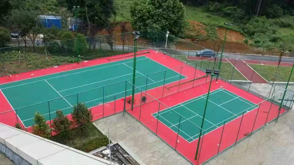 ��̶�ػƼҰ�Сѧ�˶�����Χ����ʩ